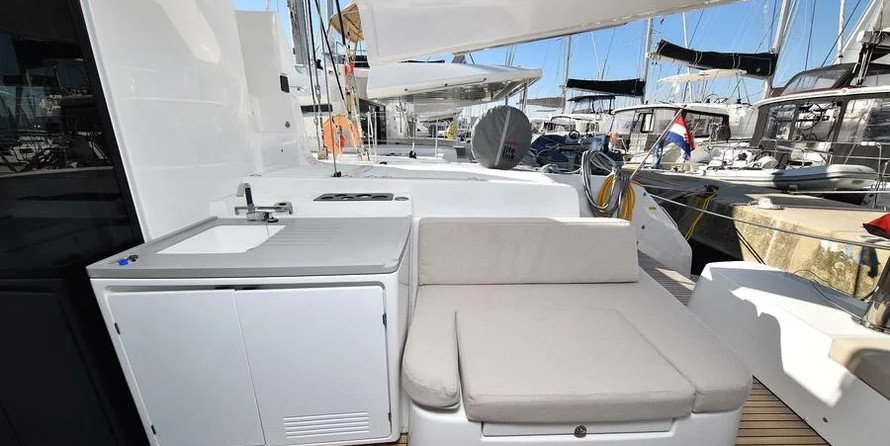 Lagoon 50