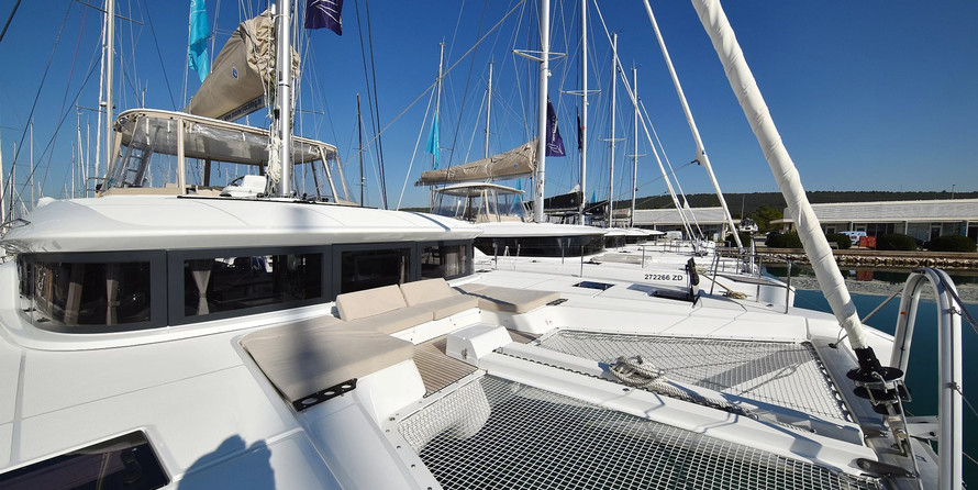 Lagoon 50