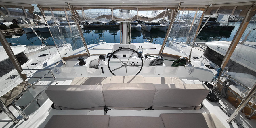 Lagoon 50