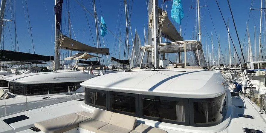 Lagoon 50