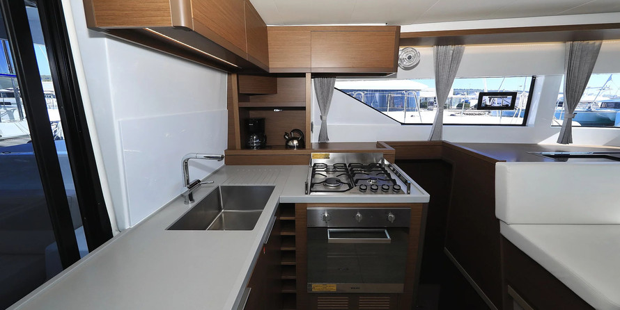 Lagoon 50