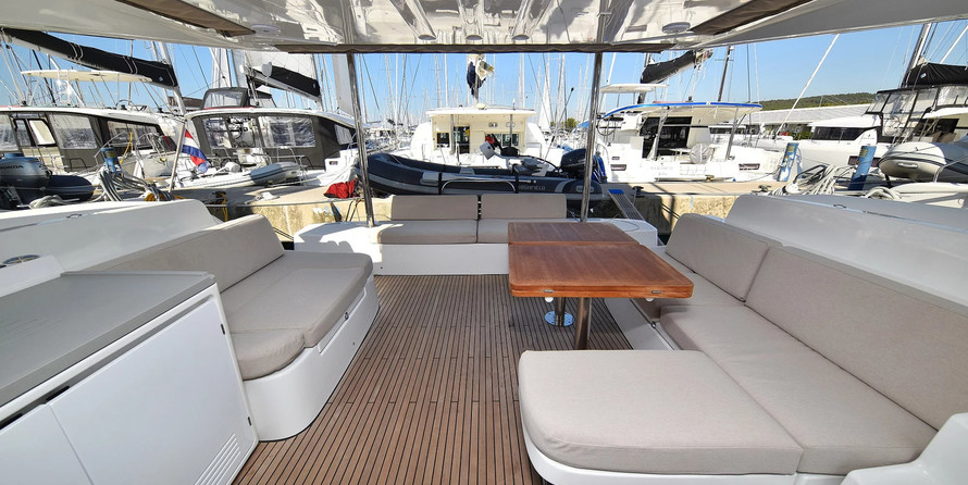 Lagoon 50