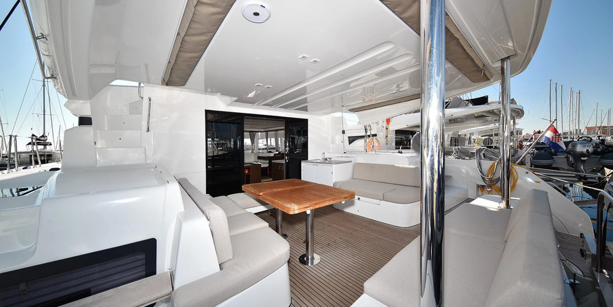 Lagoon 50