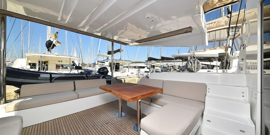 Lagoon 50