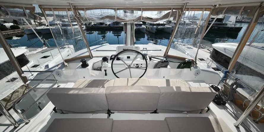 Lagoon 50