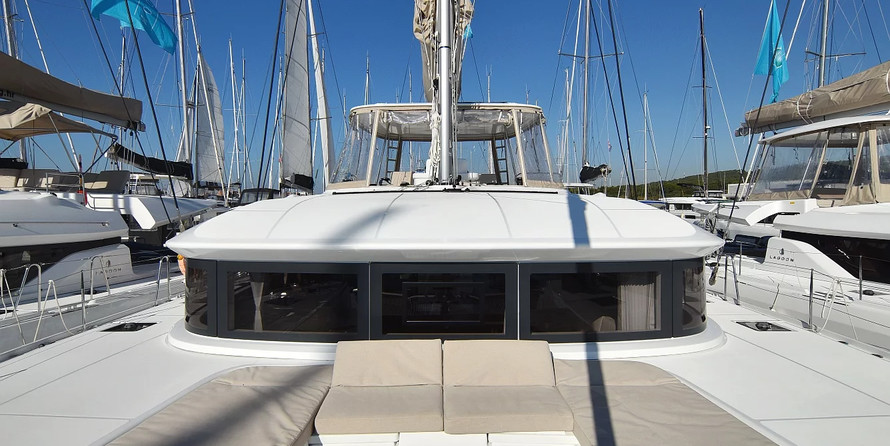Lagoon 50