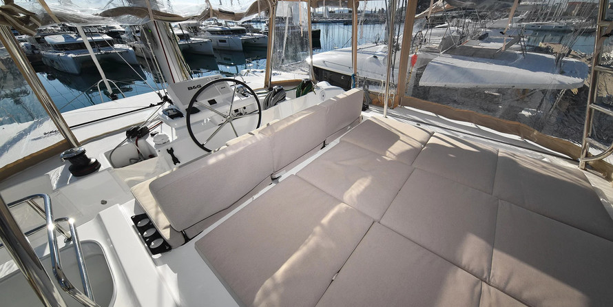 Lagoon 50