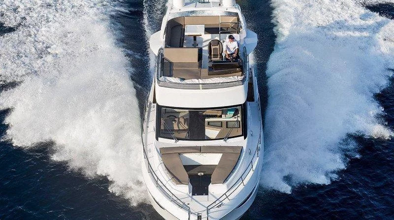 Galeon 460 Fly