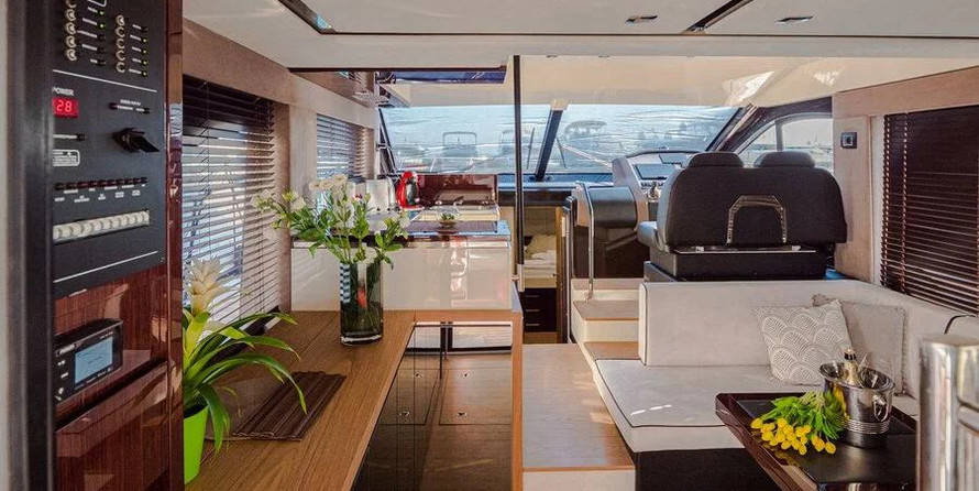 Sessa Fly 47