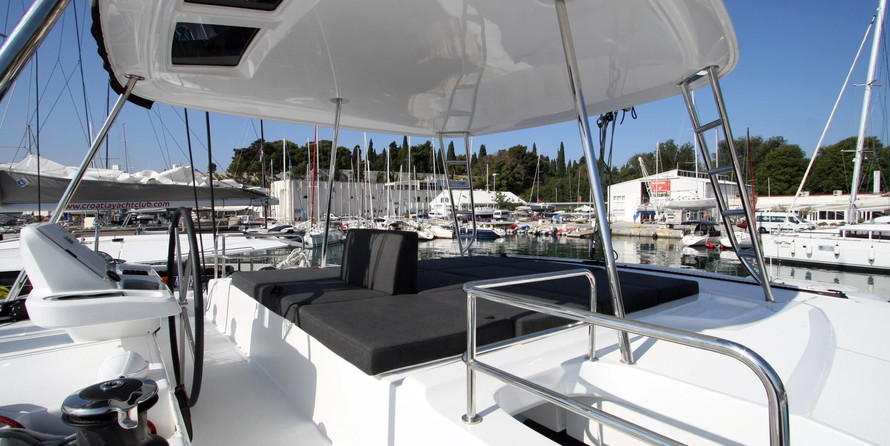 Lagoon 50