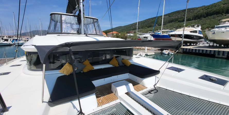 Lagoon 50