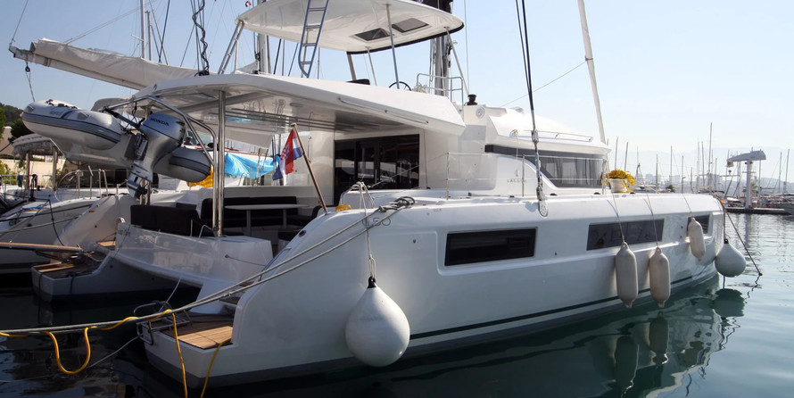 Lagoon 50