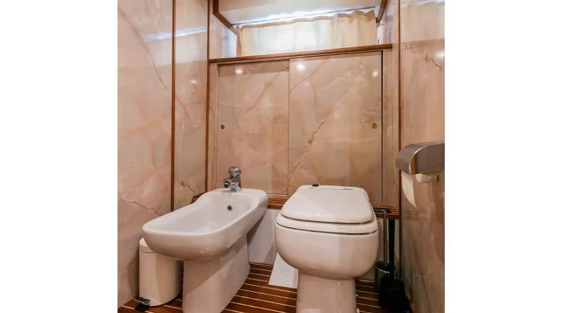 Fairline Squadron 65