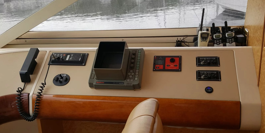 Fairline Squadron 65