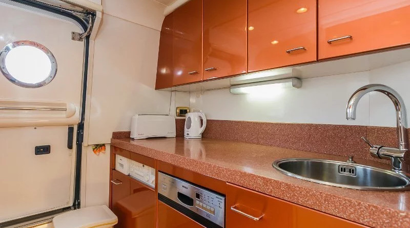 Fairline Squadron 65