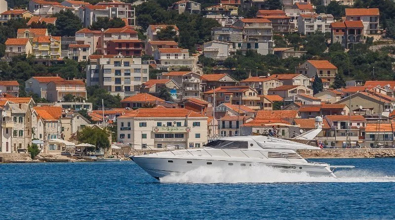 Fairline Squadron 65