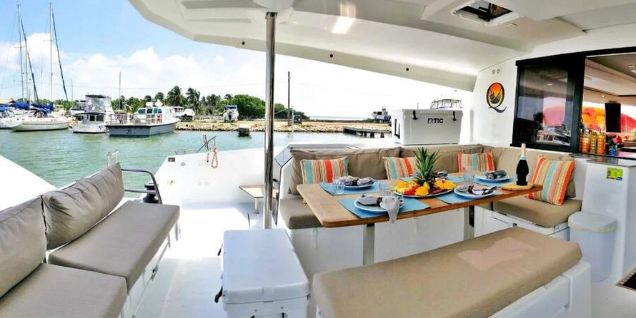 Fountaine Pajot Saona 47