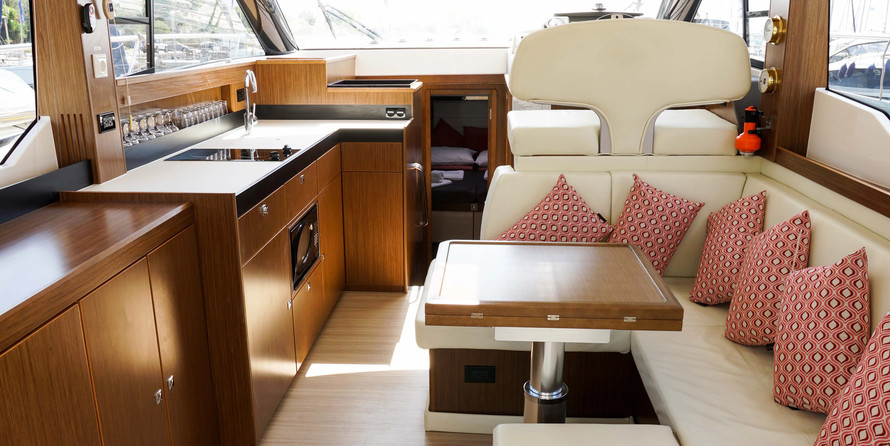 Bavaria Virtess 420 Fly