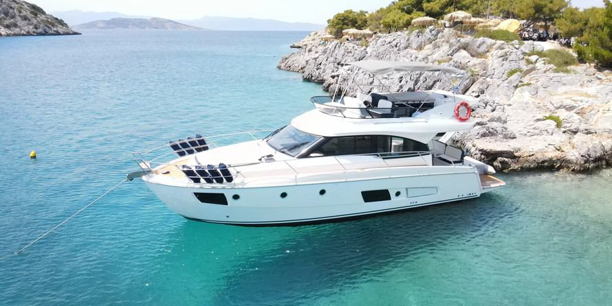 Bavaria Virtess 420 Fly