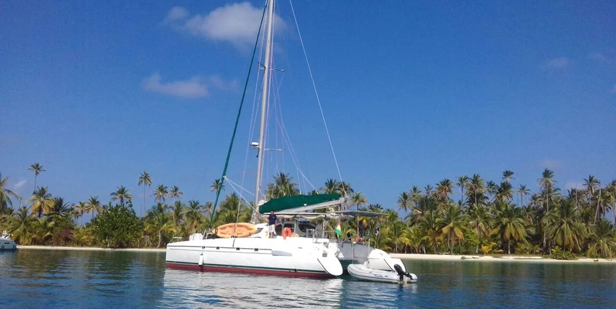 Bahia 46 - 3 + 1 cab.