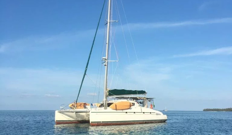 Bahia 46 - 3 + 1 cab.