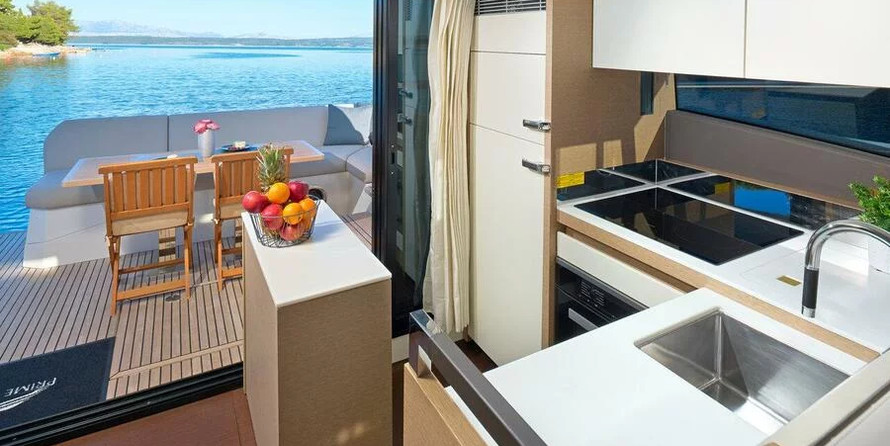 Prestige 520 Flybridge