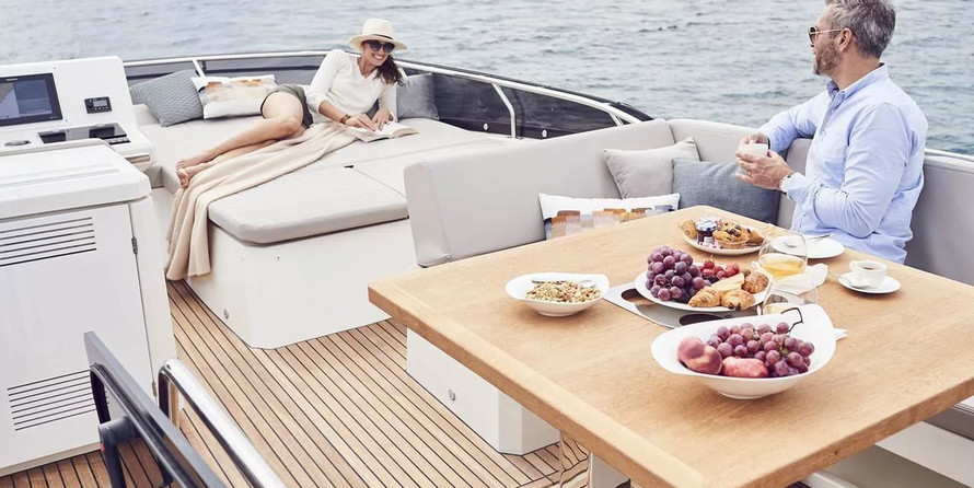 Prestige 520 Flybridge