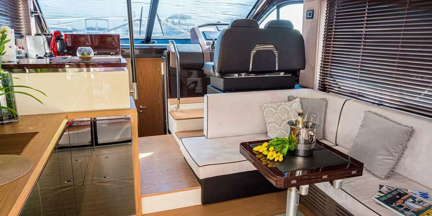 Sessa Flybridge 47