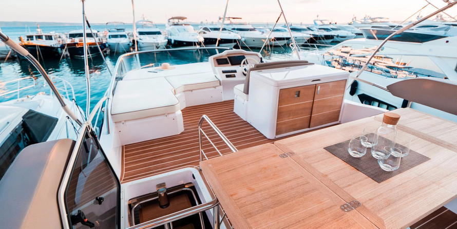 Sessa Flybridge 47
