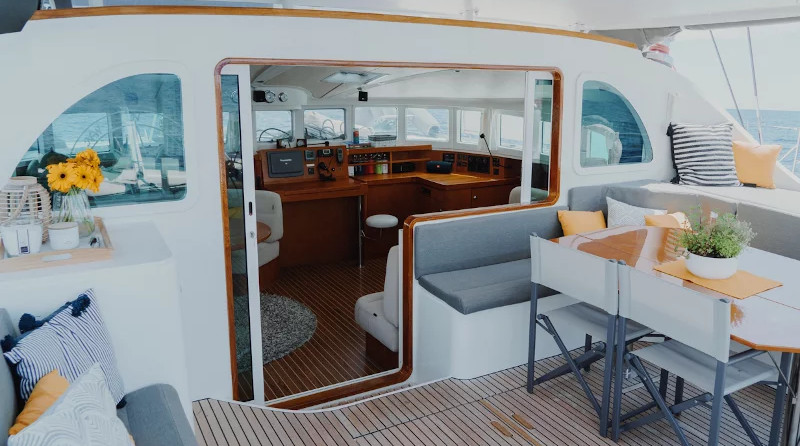 Lagoon 570
