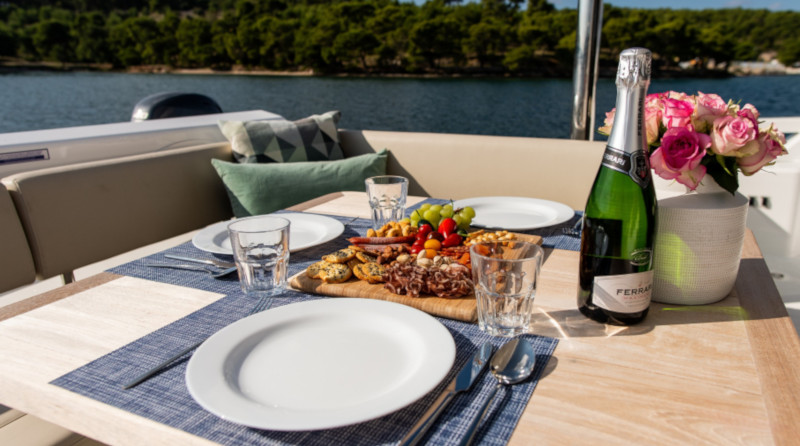 Aquila 44 Power Catamaran