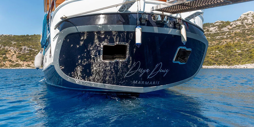 Motor sailor mauritius 43