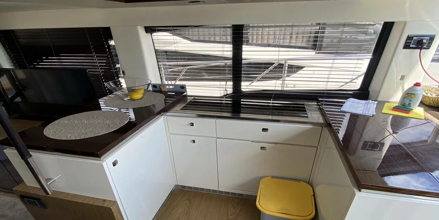 Sessa Fly 47