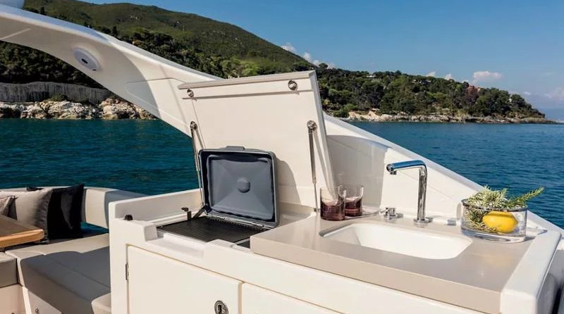 Absolute Navetta 48