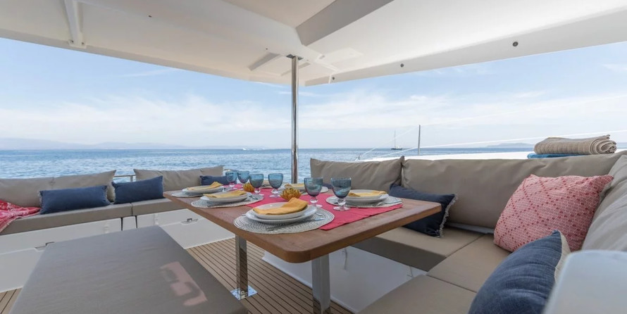 Fountaine Pajot Saona 47