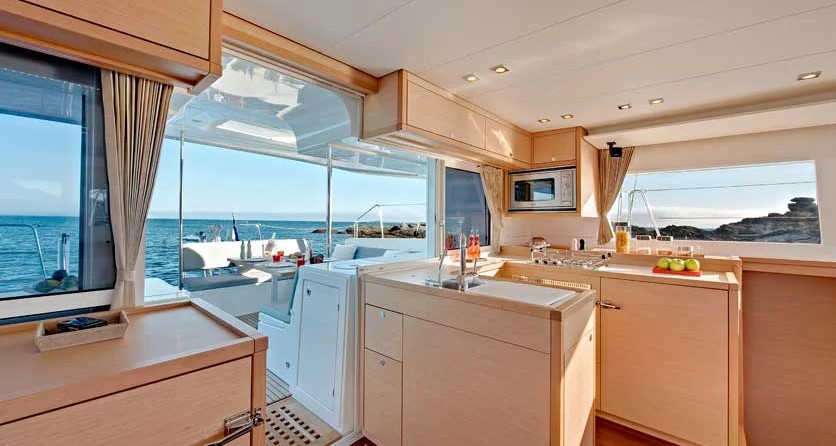 Lagoon 450
