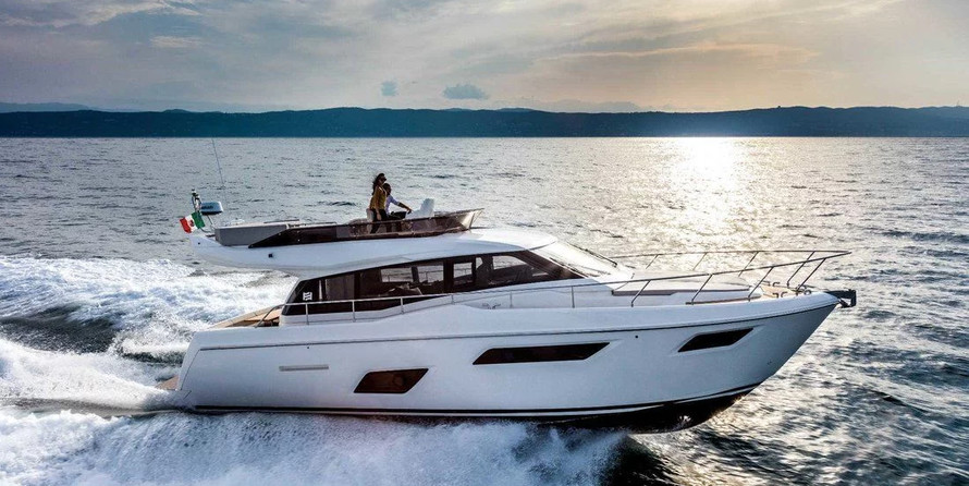 Ferretti Yachts 450