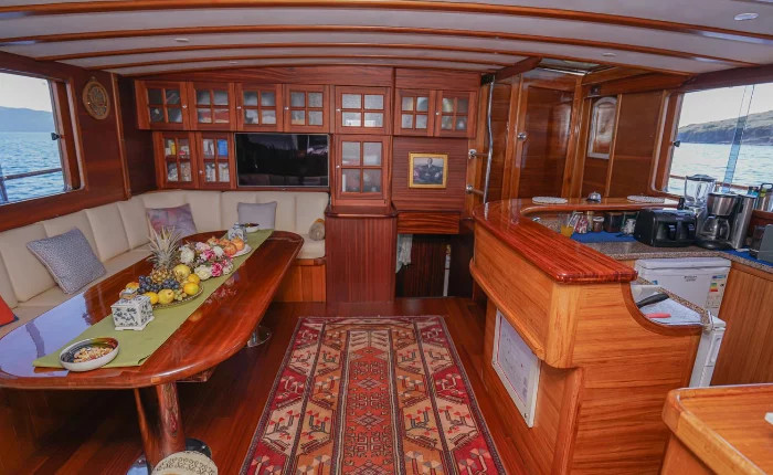 Princess V50 (1998-2005)