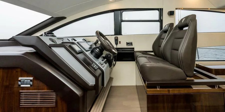 Fairline 50 Squadron