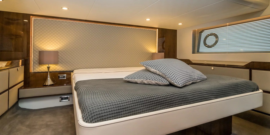 Fairline 50 Squadron