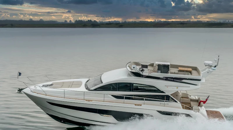 Fairline 50 Squadron