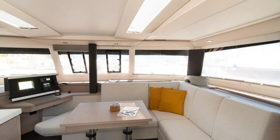 Fountaine Pajot Saona 47