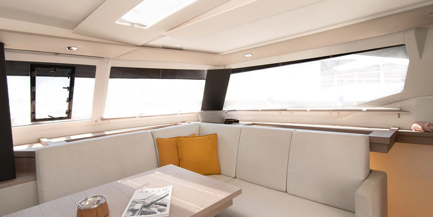 Fountaine Pajot Saona 47