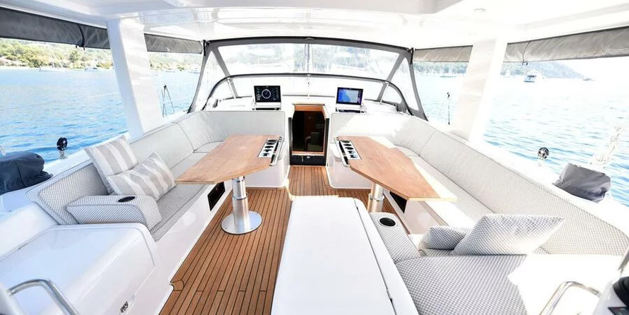 Hanse 675