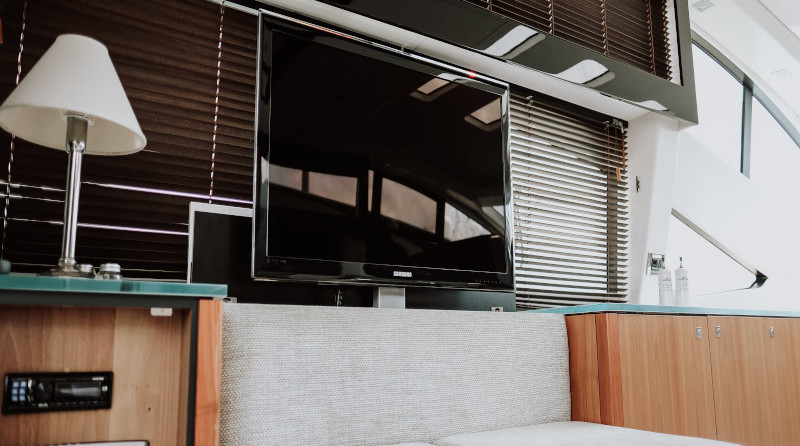 Sunseeker Predator 64