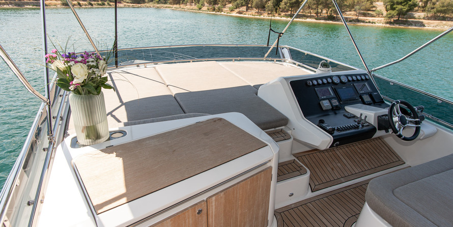 Galeon 640 FLY