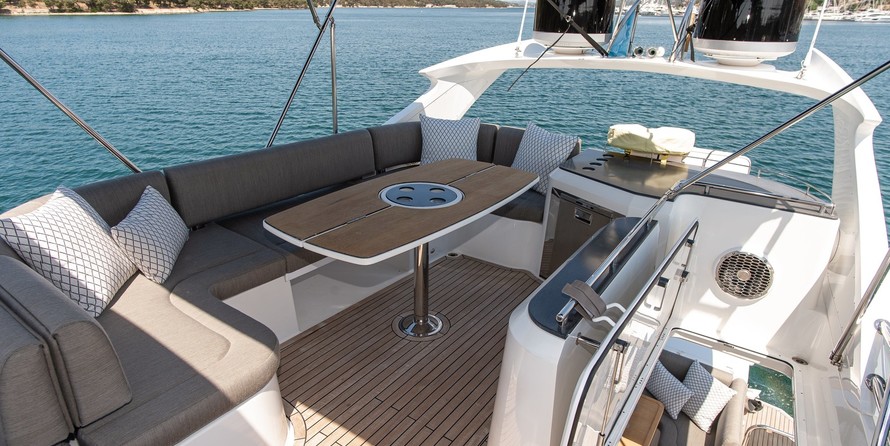 Galeon 640 FLY