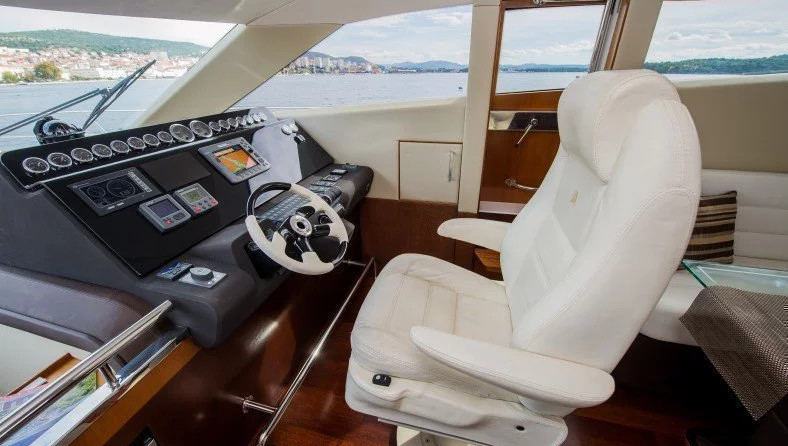 Galeon 640 FLY