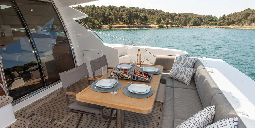 Galeon 640 FLY