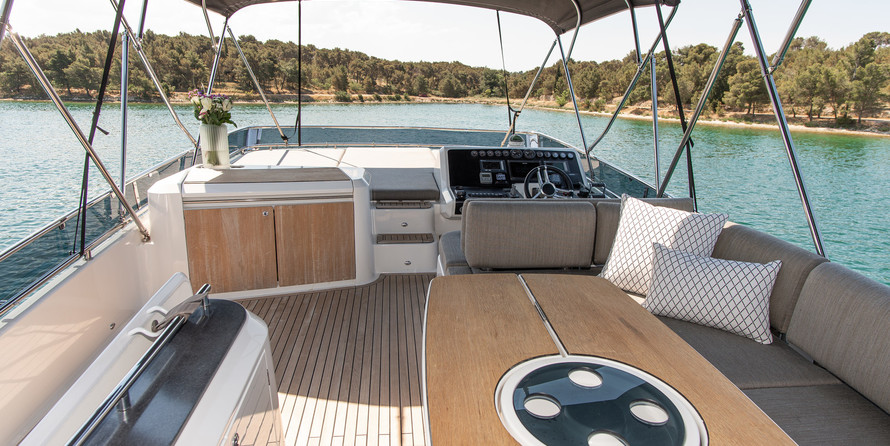 Galeon 640 FLY